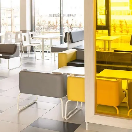 Frankfurt-airport 3*