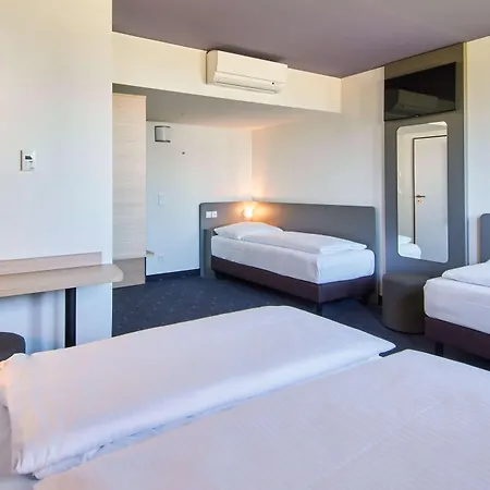 فندق Frankfurt-airport 3*